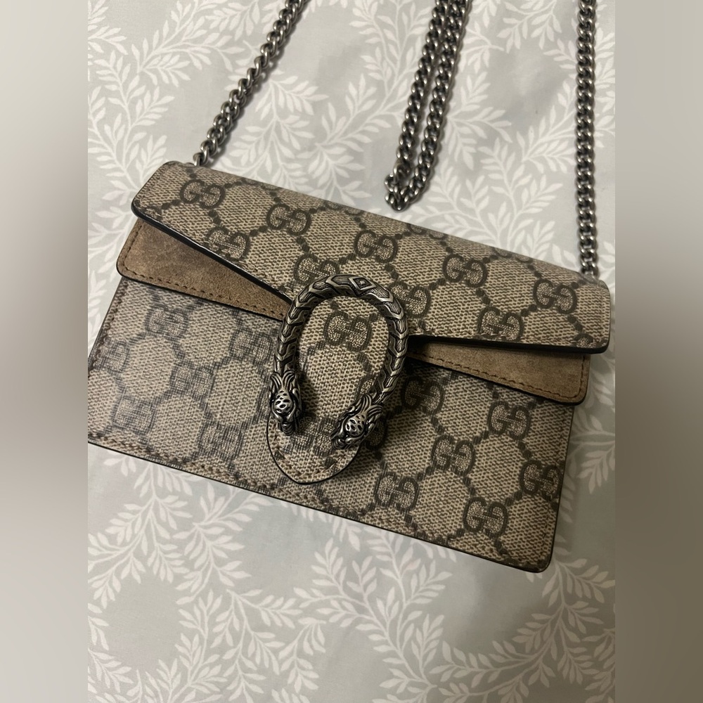 ****SALE CURRENTLY PAUSED ON THIS ITEM****

Gucci Beige and Brown Crossbody Bag